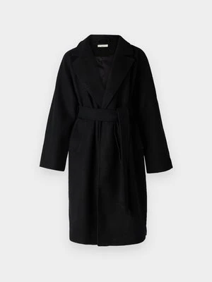 Klasyczny płaszcz Gina Tricot Petite