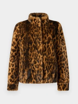 Klasyczny płaszcz Guess