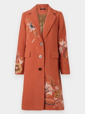 Klasyczny płaszcz Ivko