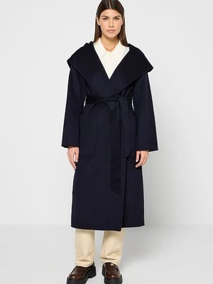 Klasyczny płaszcz IVY OAK