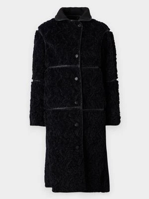 Klasyczny płaszcz JDY