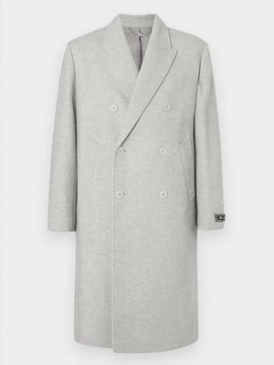 Klasyczny płaszcz Lacoste