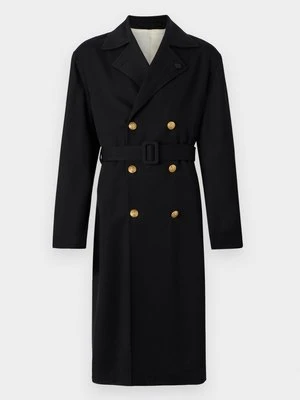 Klasyczny płaszcz LARDINI