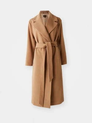 Klasyczny płaszcz Lee