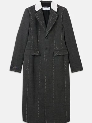 Klasyczny płaszcz Moschino