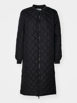 Klasyczny płaszcz Noisy May