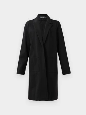 Klasyczny płaszcz Pieces