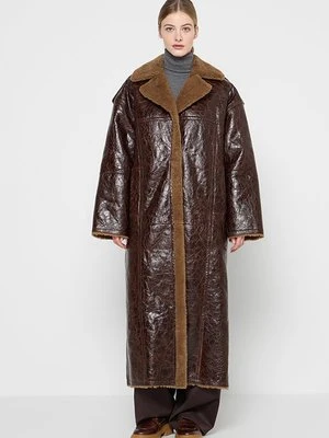 Klasyczny płaszcz REMAIN