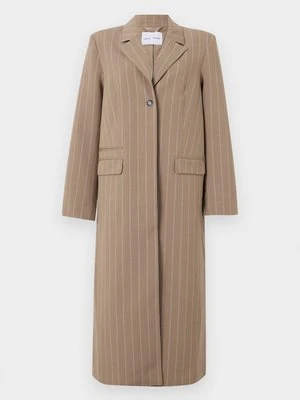 Klasyczny płaszcz Samsøe Samsøe