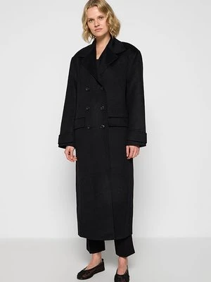 Klasyczny płaszcz sandro