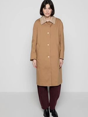 Klasyczny płaszcz sandro