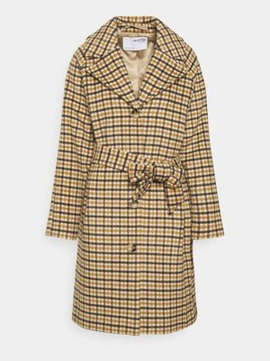 Klasyczny płaszcz Selected