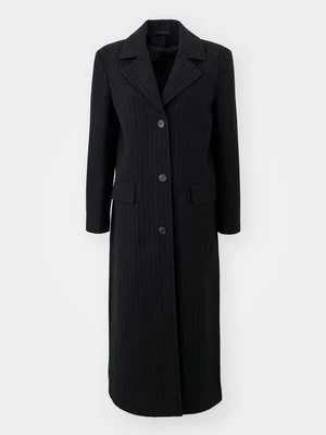 Klasyczny płaszcz Selected Femme