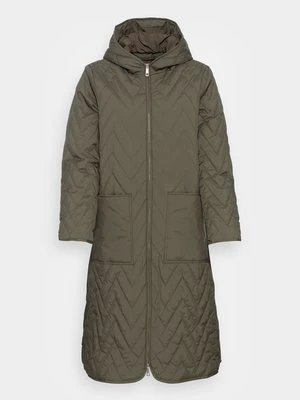 Klasyczny płaszcz Selected Femme