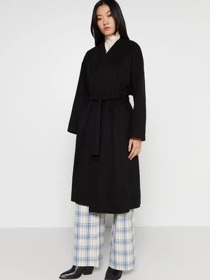 Klasyczny płaszcz Sisley