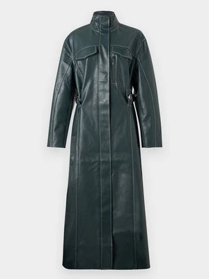 Klasyczny płaszcz Stine Goya