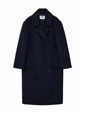 Klasyczny płaszcz Stradivarius