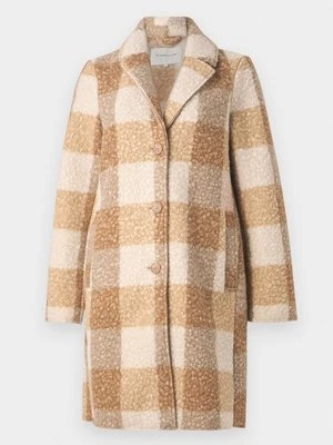 Klasyczny płaszcz Tom Tailor