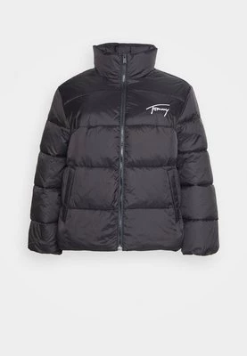 Klasyczny płaszcz Tommy Jeans Curve