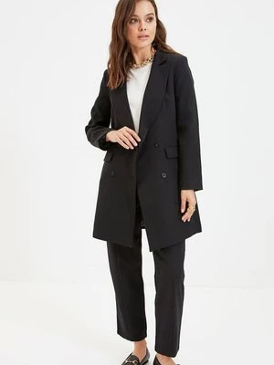Klasyczny płaszcz Trendyol Modest