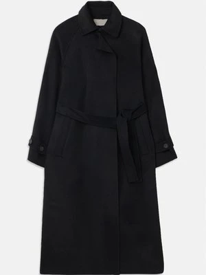 Klasyczny płaszcz Vanessa Bruno