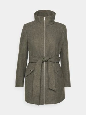 Klasyczny płaszcz Vero Moda Petite