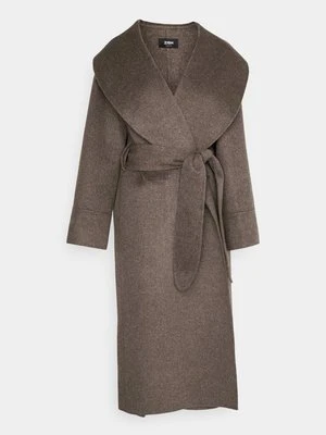 Klasyczny płaszcz Zign Studio