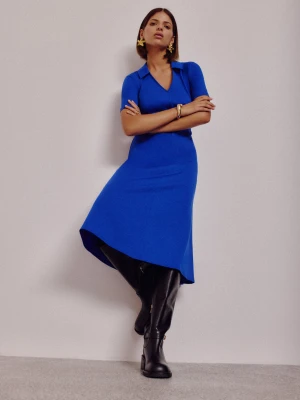 Kobaltowa sukienka midi z marszczeniami TARANKO