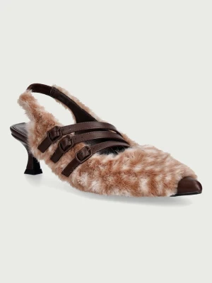Koi Footwear szpilki na niskim obcasie Doelle Faux Deer Fur Kitten Heels brązowy