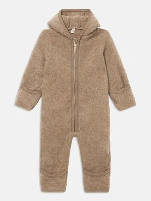 Kombinezon Huttelihut