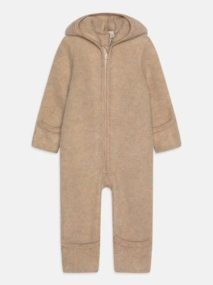 Kombinezon Huttelihut