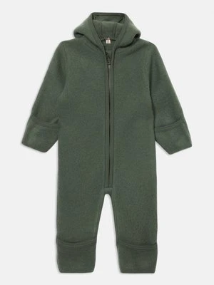 Kombinezon Huttelihut