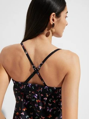 Kombinezon kąpielowy z wszytymi figami bonprix