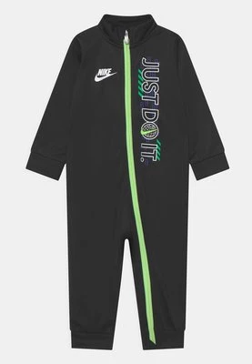 Kombinezon Nike Sportswear