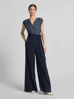 kombinezon o kroju regular fit z dekoltem w serek Vera Mont