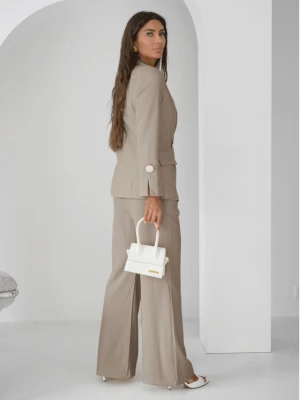 Komplet marynarka i szerokie spodnie KIZZY - mocca  magmac 