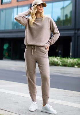 Komplet odzieży damskiej z wełny beżowy Wittchen