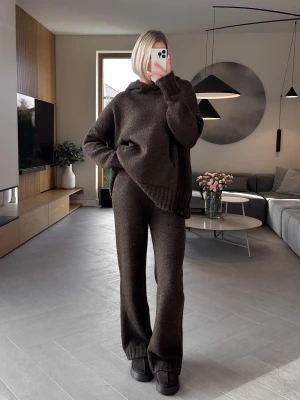 Komplet Sweterkowy Brązowy Lyn ClothStore