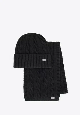 Komplet zimowy damski w warkoczowy wzór czarny Wittchen