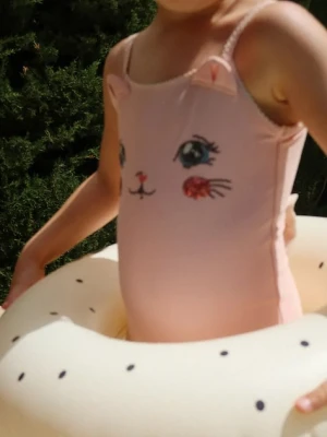 Konges Sløjd jednoczęściowy strój kąpielowy dziecięcy KITTY SWIMSUIT GRS