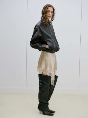 Kopertowa spódnica bieliźniana z rozcięciem beżowy - Kobieta - - MANGO