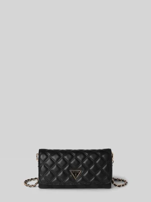 Kopertówka z pikowaniem i aplikacją z logo model ‘GIULLY II’ Guess