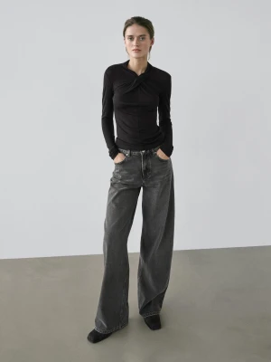 Zdjęcie produktu Kopertowy Top Z Lyocellu I Wełny - Czarny - - Massimo Dutti - Kobieta