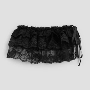 Koronkowa chusta na biodra czarna House