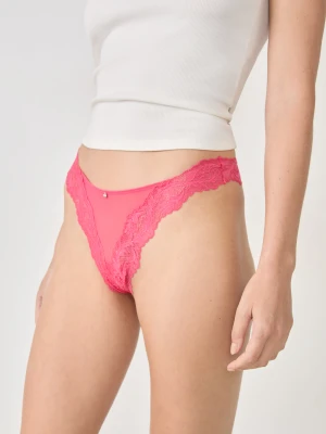 Koronkowe stringi Etam