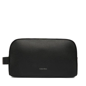 Zdjęcie produktu Kosmetyczka Calvin Klein Foil Emboss Dopp Kit LV04D1031G Czarny