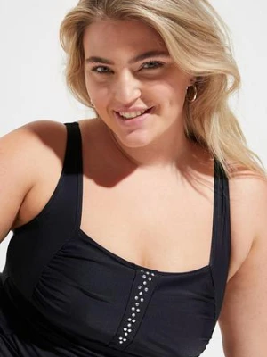 Kostium kąpielowy shape, średni stopień modelowania sylwetki bonprix