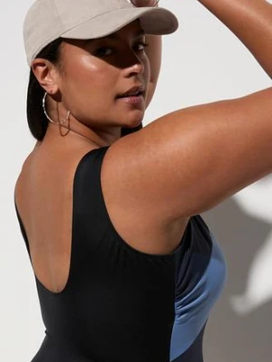 Kostium kąpielowy shape, średni stopień modelowania sylwetki bonprix