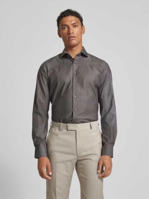 Koszula biznesowa o kroju body fit z kołnierzykiem typu kent model ‘ROYAL’ OLYMP Level Five