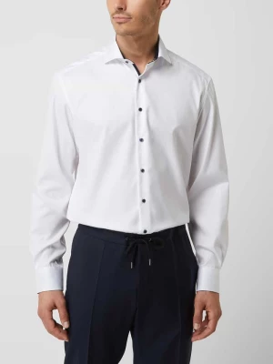 Koszula biznesowa o kroju comfort fit z diagonalu Eterna